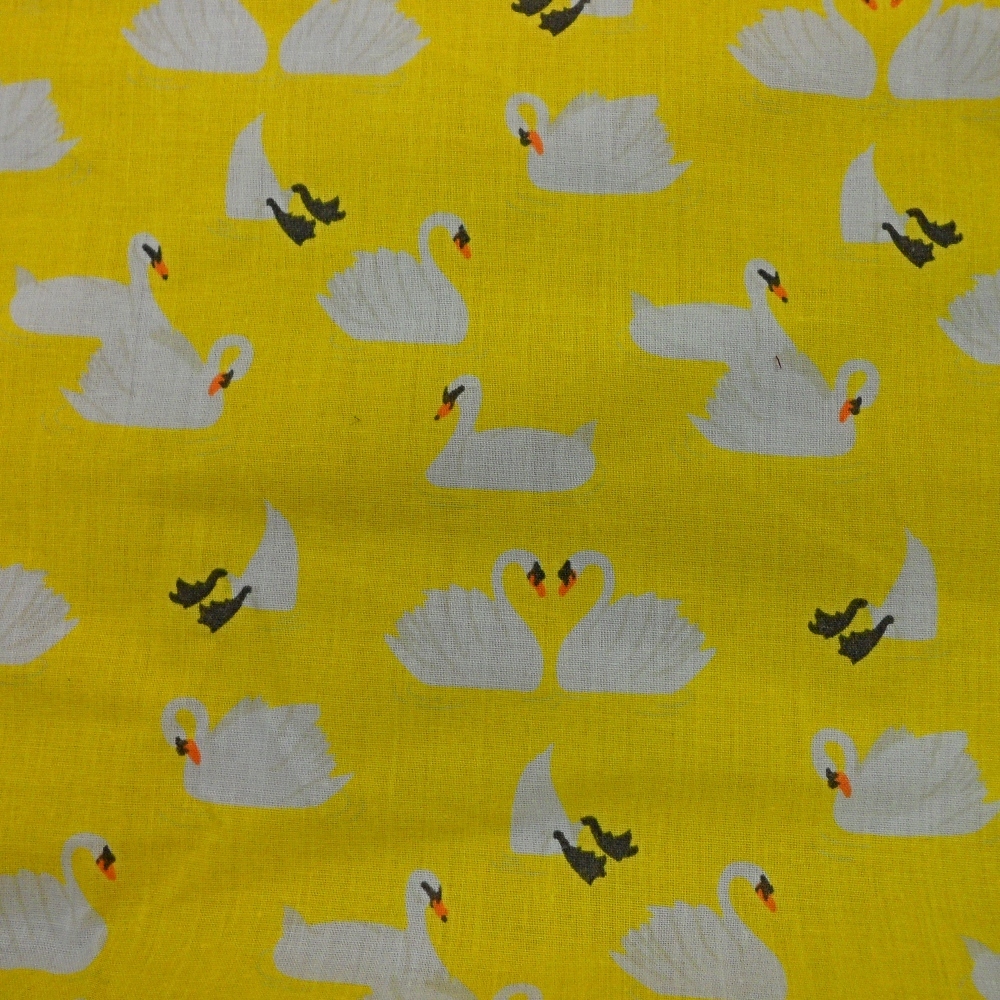 SAM_2102 POLY/COTTON GRACEFUL SWANS